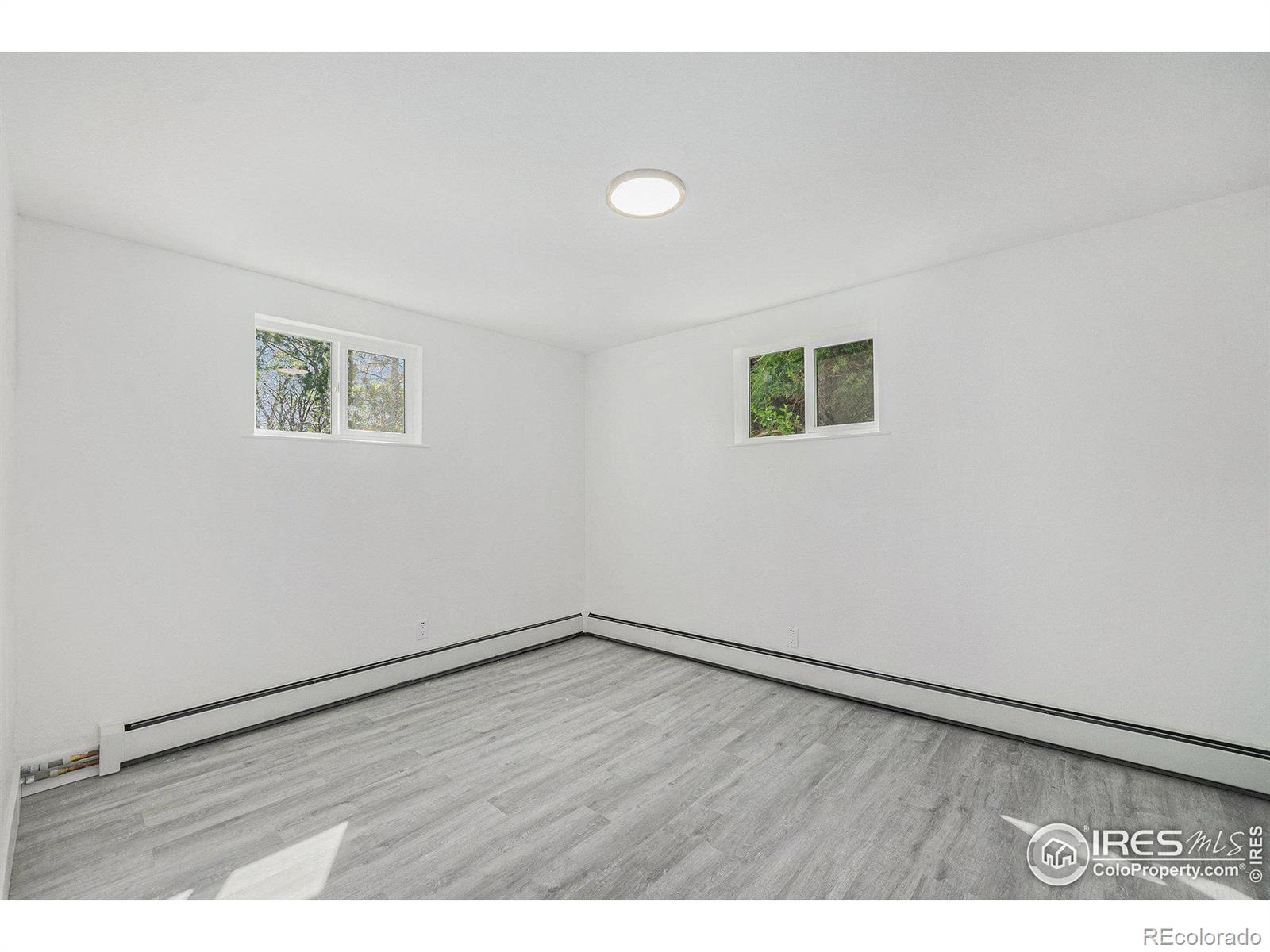 MLS Image #15 for 1580 s krameria street,denver, Colorado