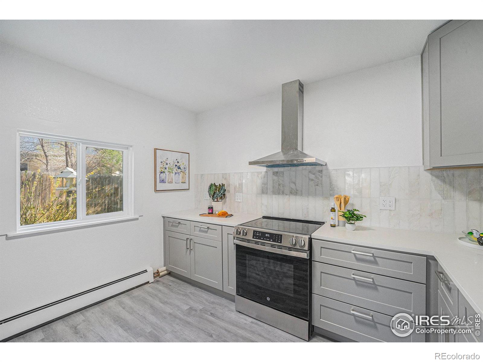 MLS Image #5 for 1580 s krameria street,denver, Colorado