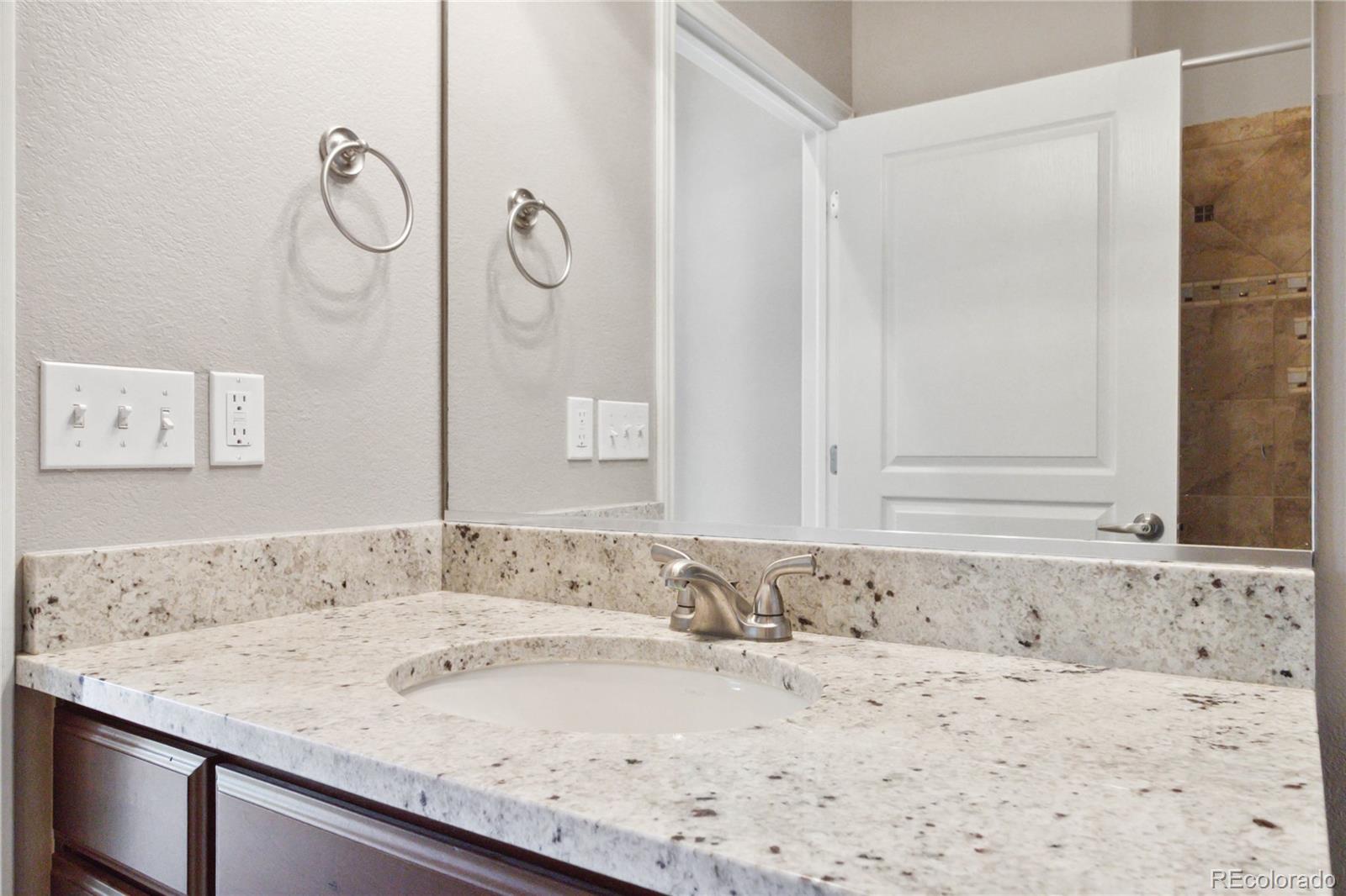 MLS Image #26 for 5895 s taft court h,littleton, Colorado