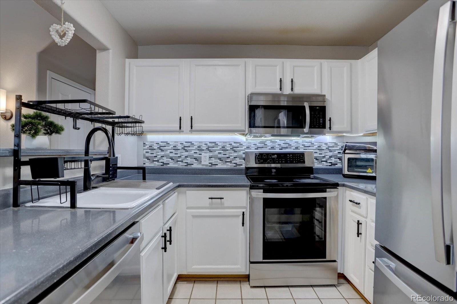 MLS Image #6 for 14296 e whitaker place,aurora, Colorado