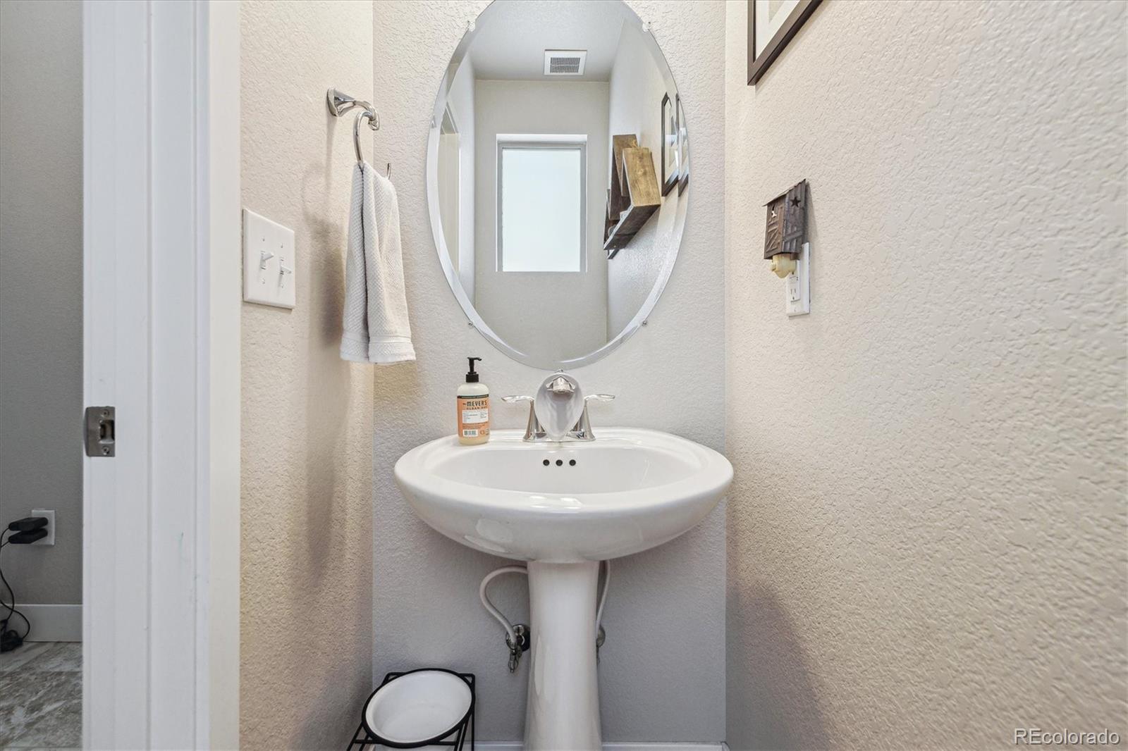 MLS Image #11 for 6834  clay street,denver, Colorado