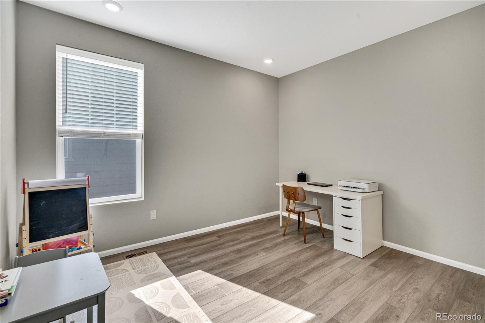 MLS Image #10 for 21436 e stanford avenue,aurora, Colorado