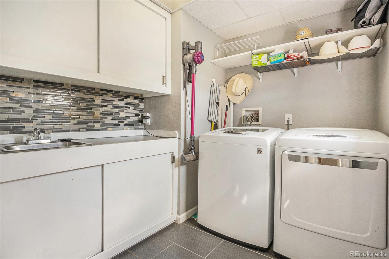 MLS Image #16 for 8975 s coyote street,highlands ranch, Colorado