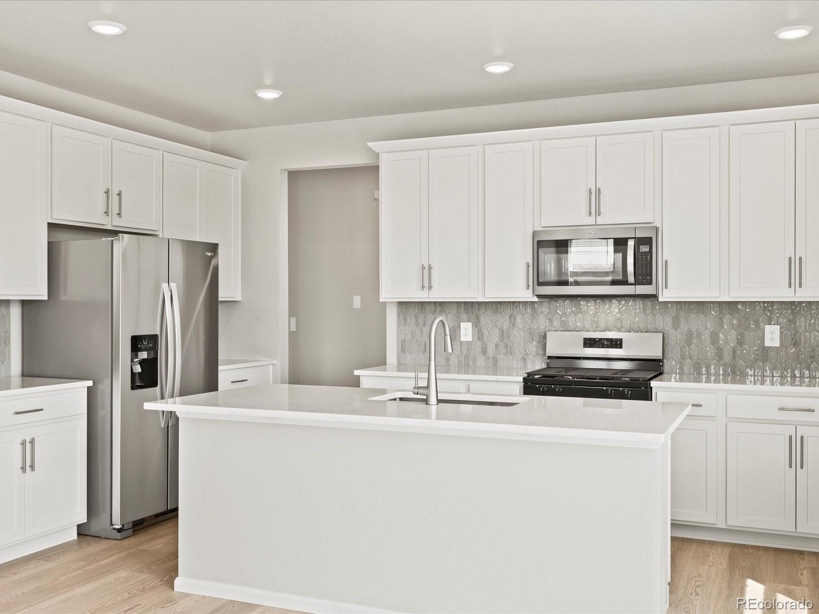 MLS Image #13 for 4704  sugarcane street,johnstown, Colorado