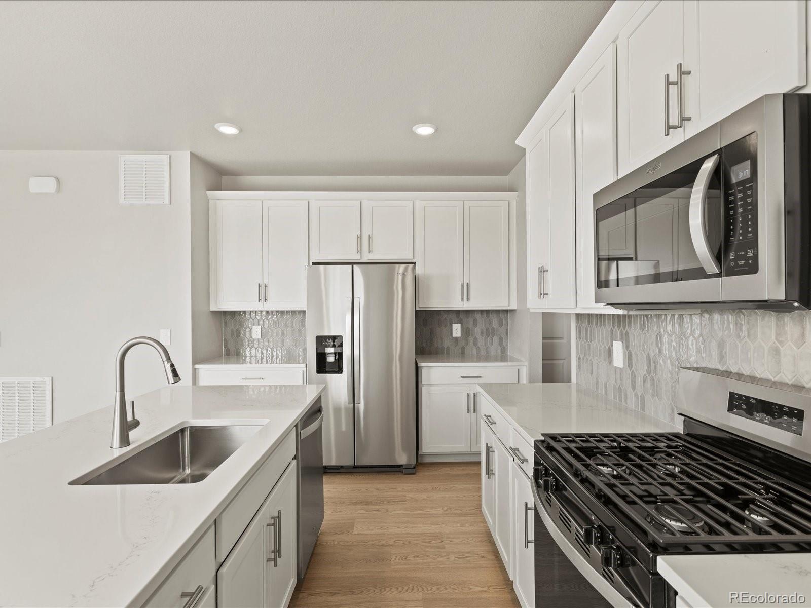 MLS Image #15 for 4704  sugarcane street,johnstown, Colorado