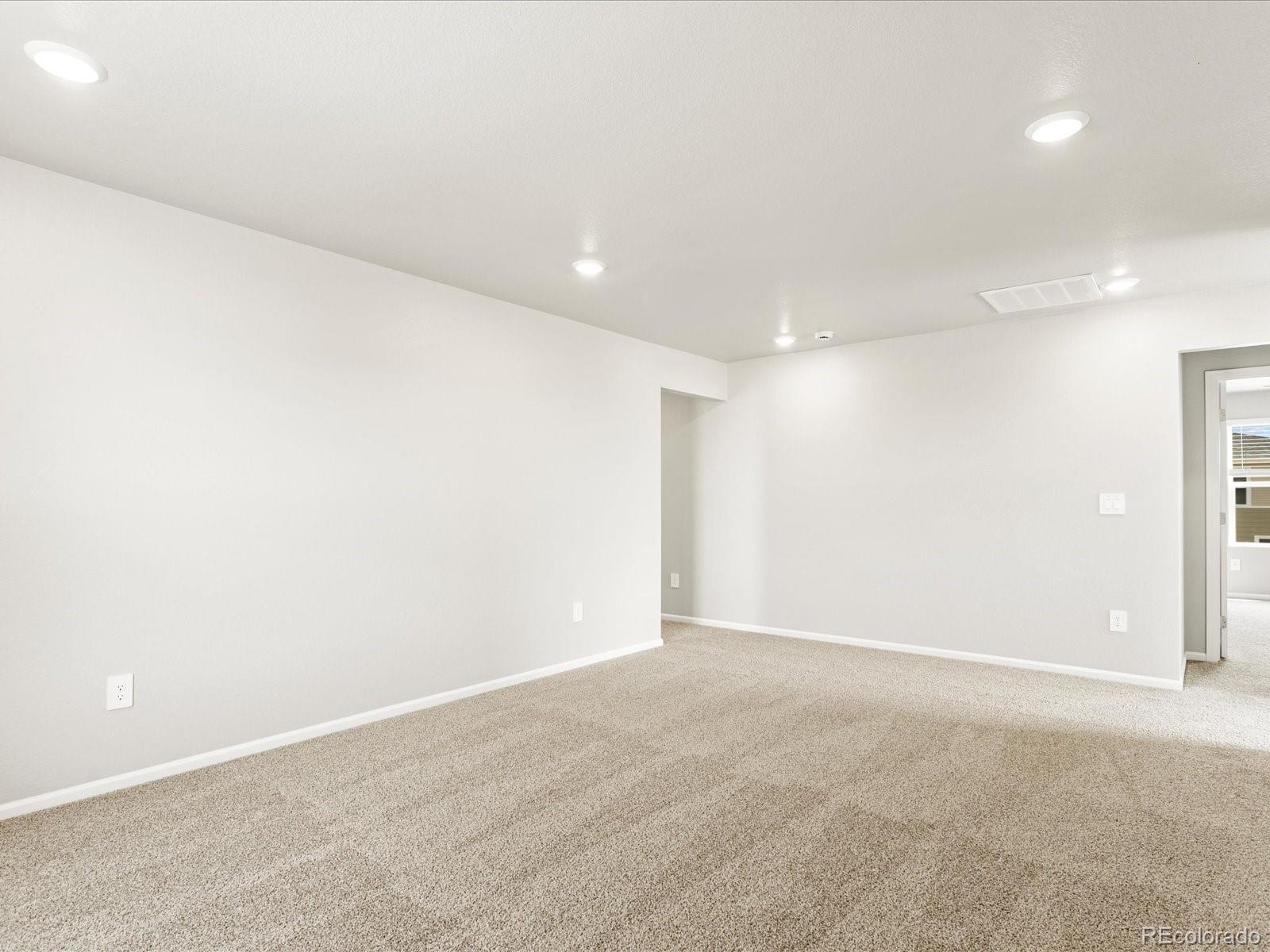 MLS Image #24 for 4704  sugarcane street,johnstown, Colorado