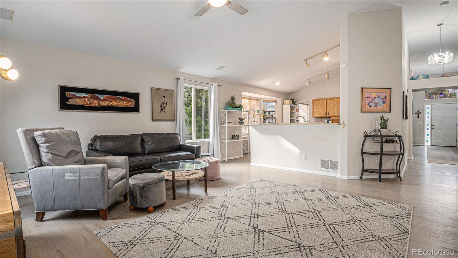 MLS Image #5 for 22778 e alamo lane,aurora, Colorado