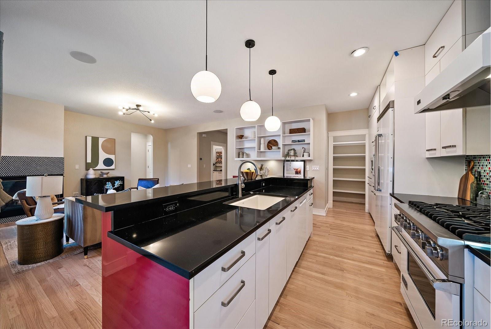 MLS Image #11 for 2461  spruce street,denver, Colorado