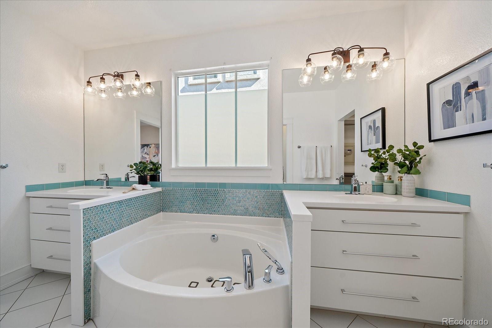 MLS Image #15 for 2461  spruce street,denver, Colorado