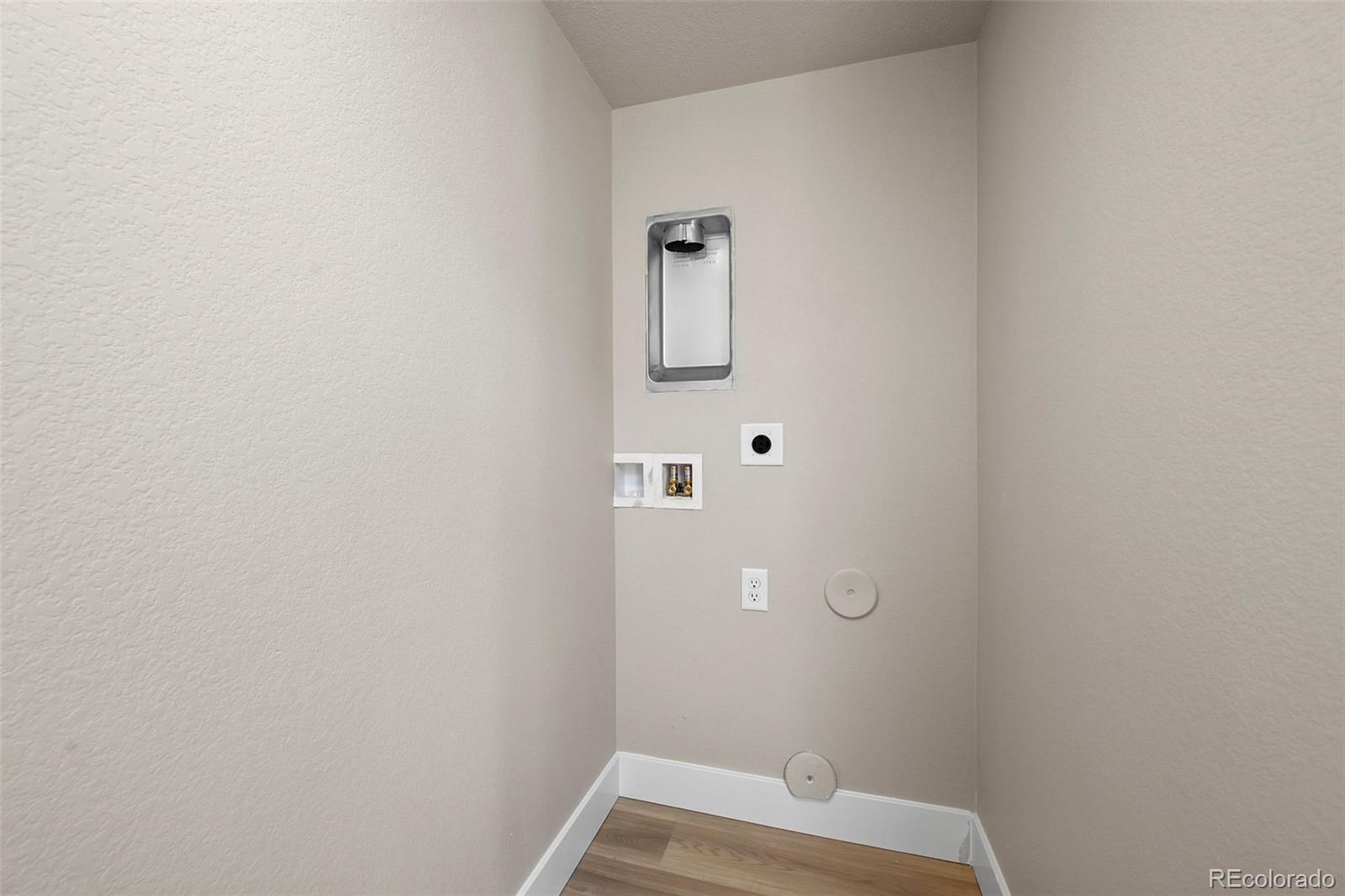 MLS Image #16 for 2140 s ash street,denver, Colorado