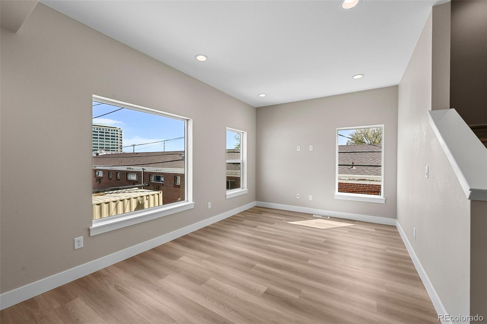 MLS Image #4 for 2140 s ash street,denver, Colorado
