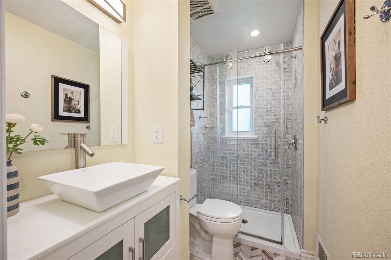 MLS Image #15 for 5523 e utah place,denver, Colorado