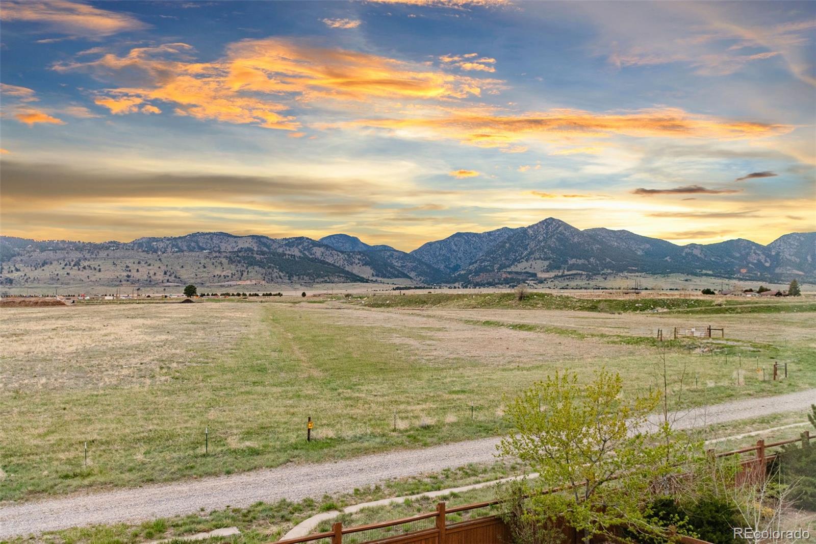 MLS Image #20 for 9387  iron mountain way,arvada, Colorado