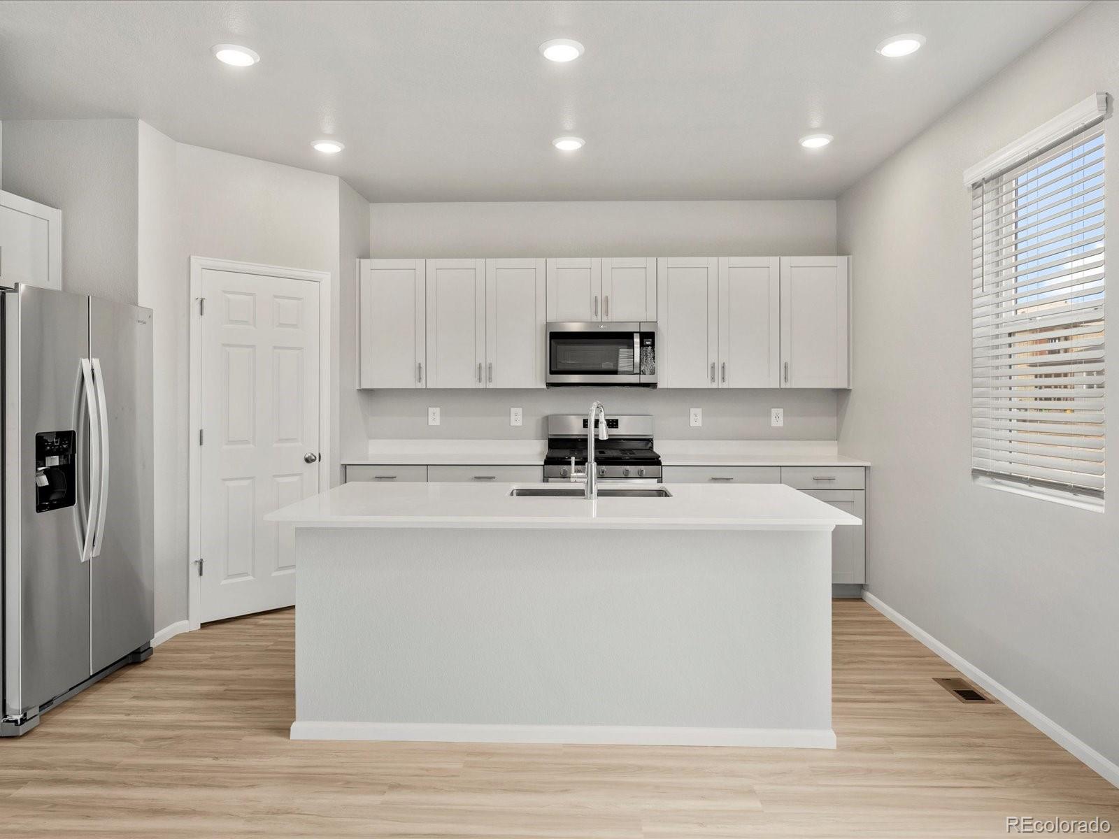 MLS Image #10 for 559  homestead avenue,brighton, Colorado