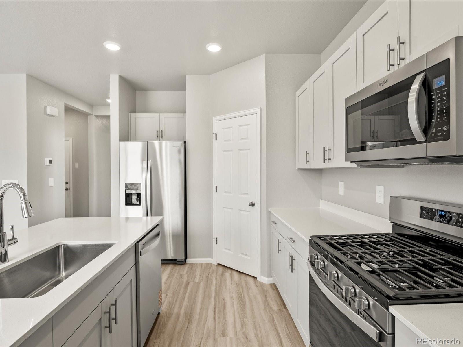 MLS Image #15 for 559  homestead avenue,brighton, Colorado