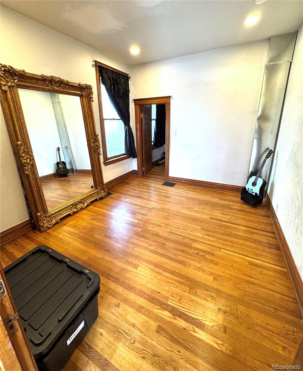 MLS Image #12 for 52 s washington street,denver, Colorado