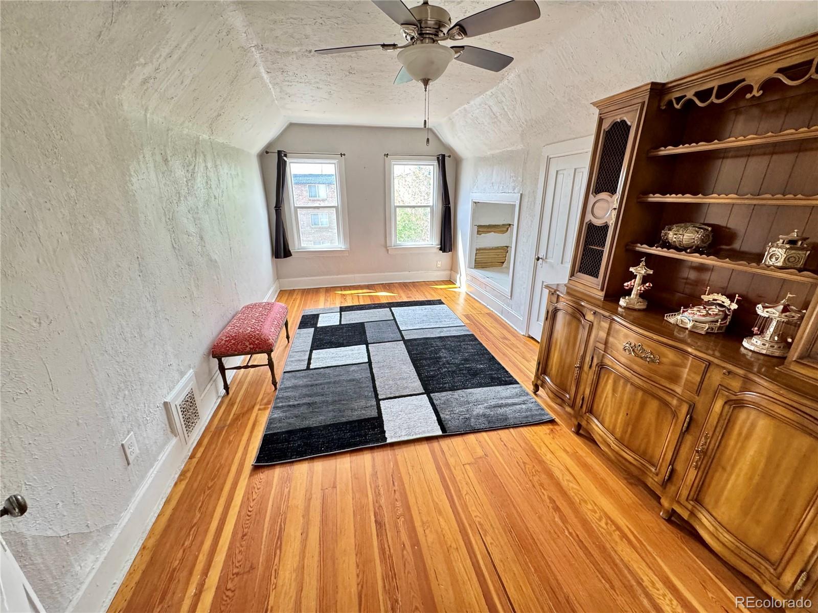 MLS Image #21 for 52 s washington street,denver, Colorado
