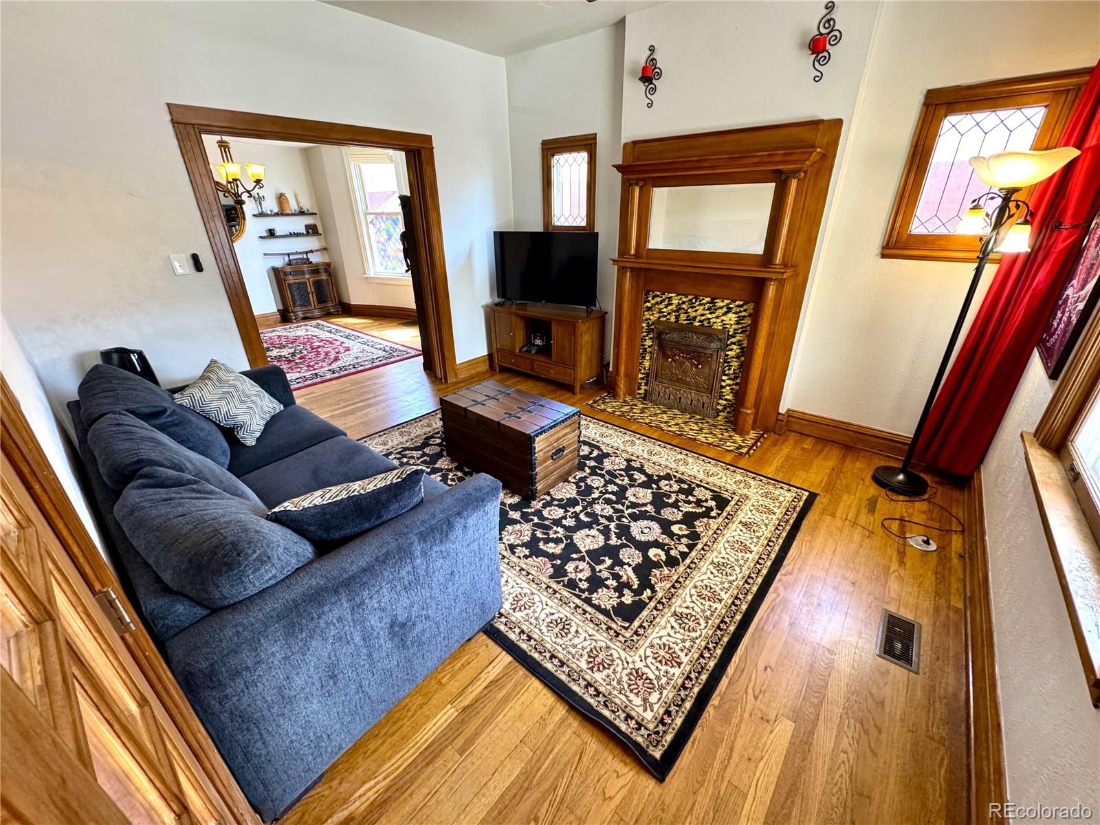 MLS Image #3 for 52 s washington street,denver, Colorado