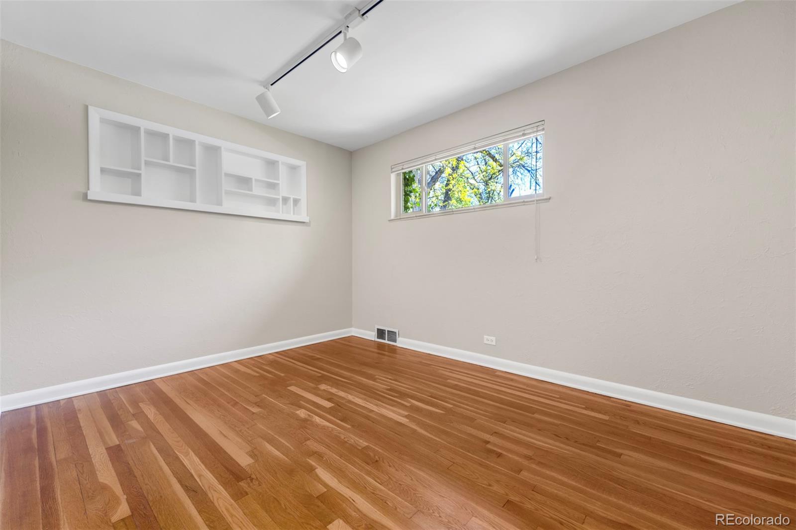 MLS Image #18 for 3245 s high street,englewood, Colorado