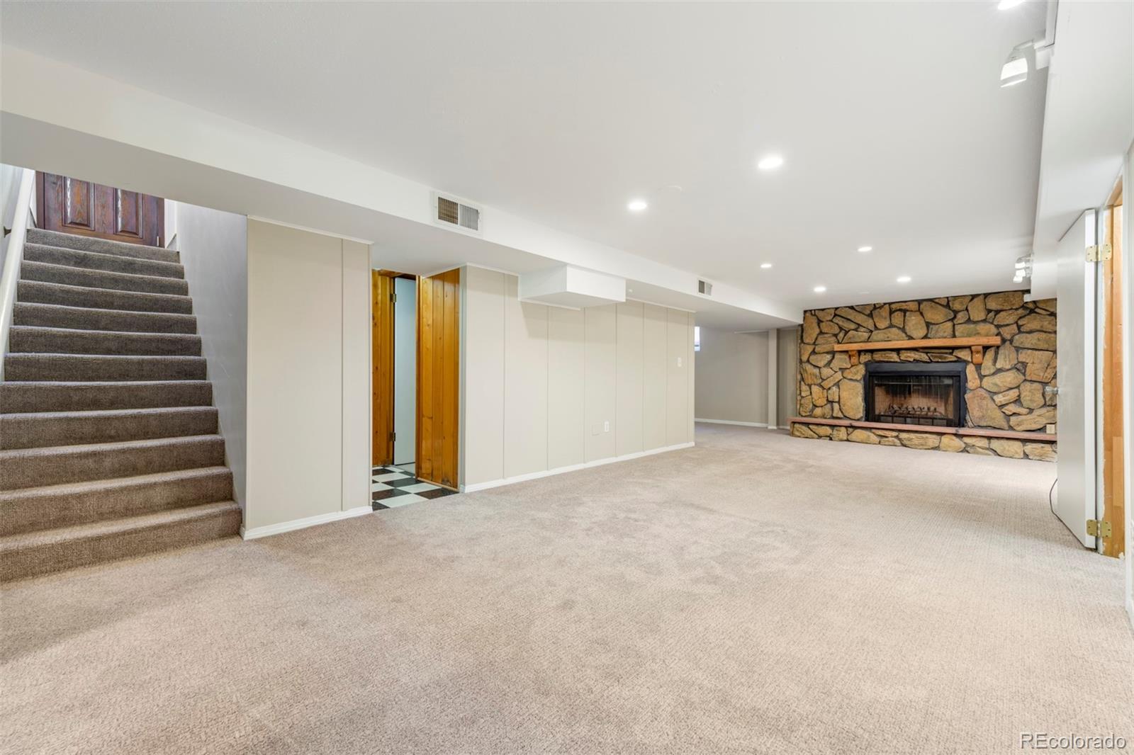 MLS Image #21 for 3245 s high street,englewood, Colorado