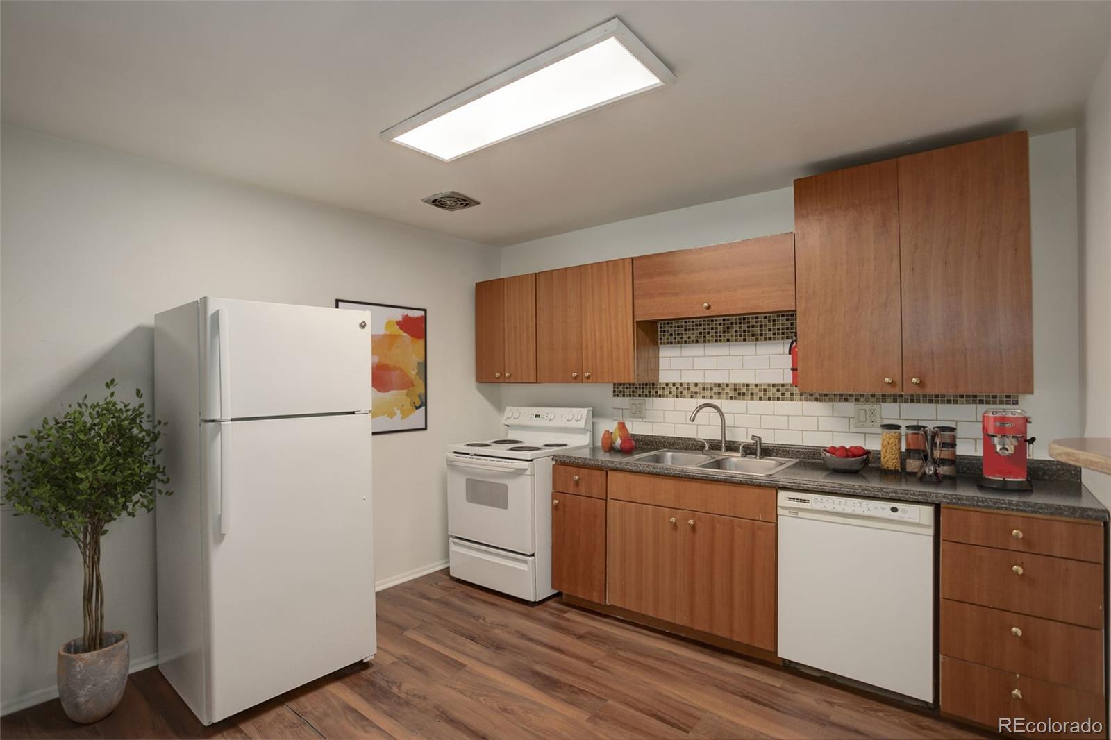 MLS Image #3 for 2565 s sheridan boulevard,lakewood, Colorado