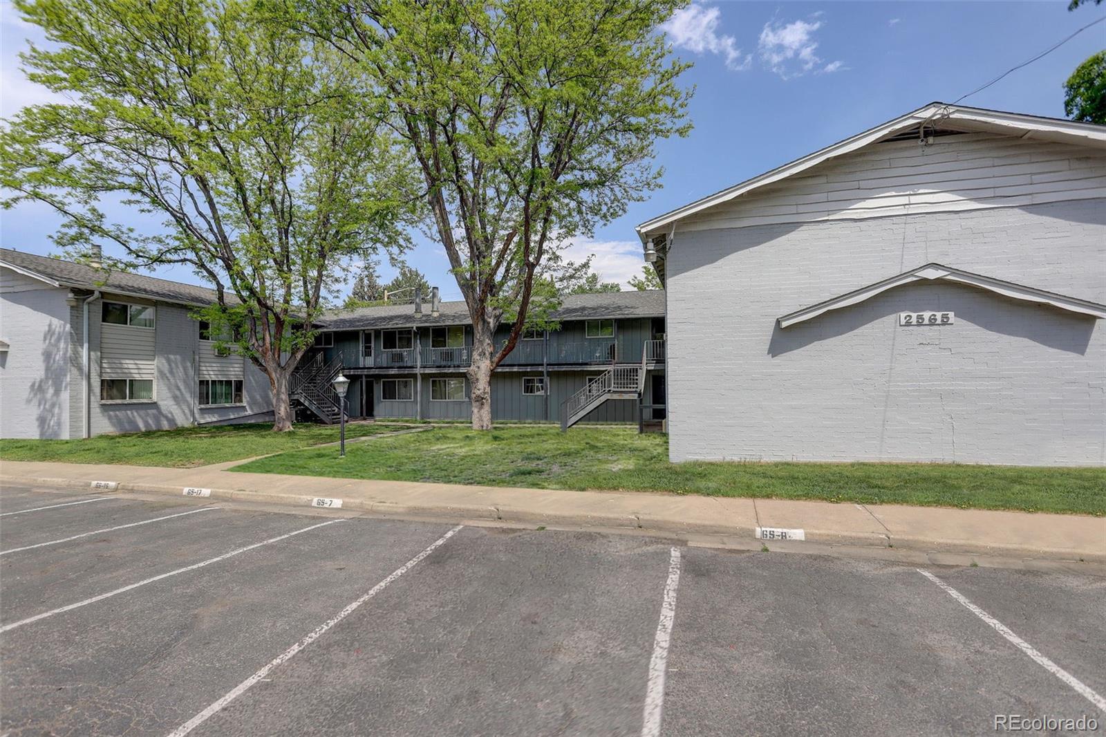 MLS Image #9 for 2565 s sheridan boulevard,lakewood, Colorado