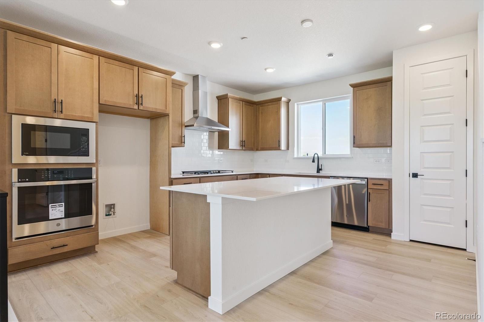 MLS Image #12 for 11481 e briarwood circle,centennial, Colorado