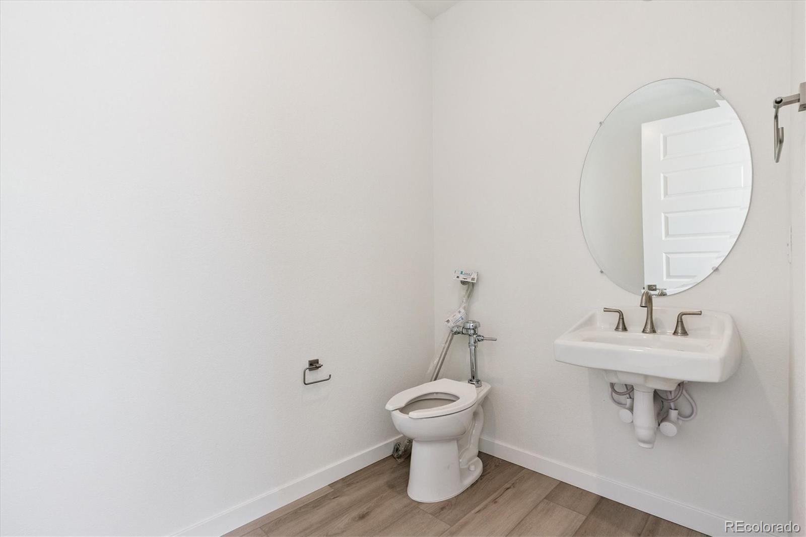 MLS Image #5 for 11475 e briarwood circle,centennial, Colorado