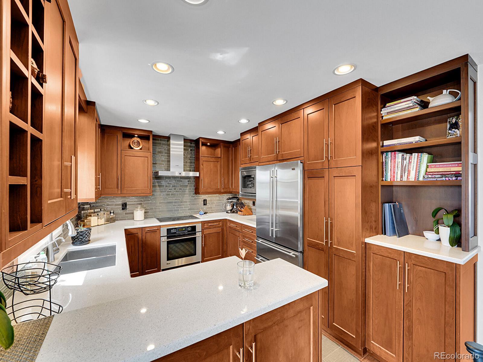 MLS Image #9 for 2590 w long circle,littleton, Colorado