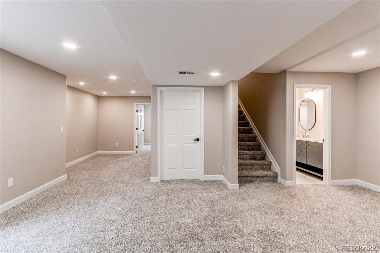 MLS Image #24 for 5597 s buchanan street,aurora, Colorado