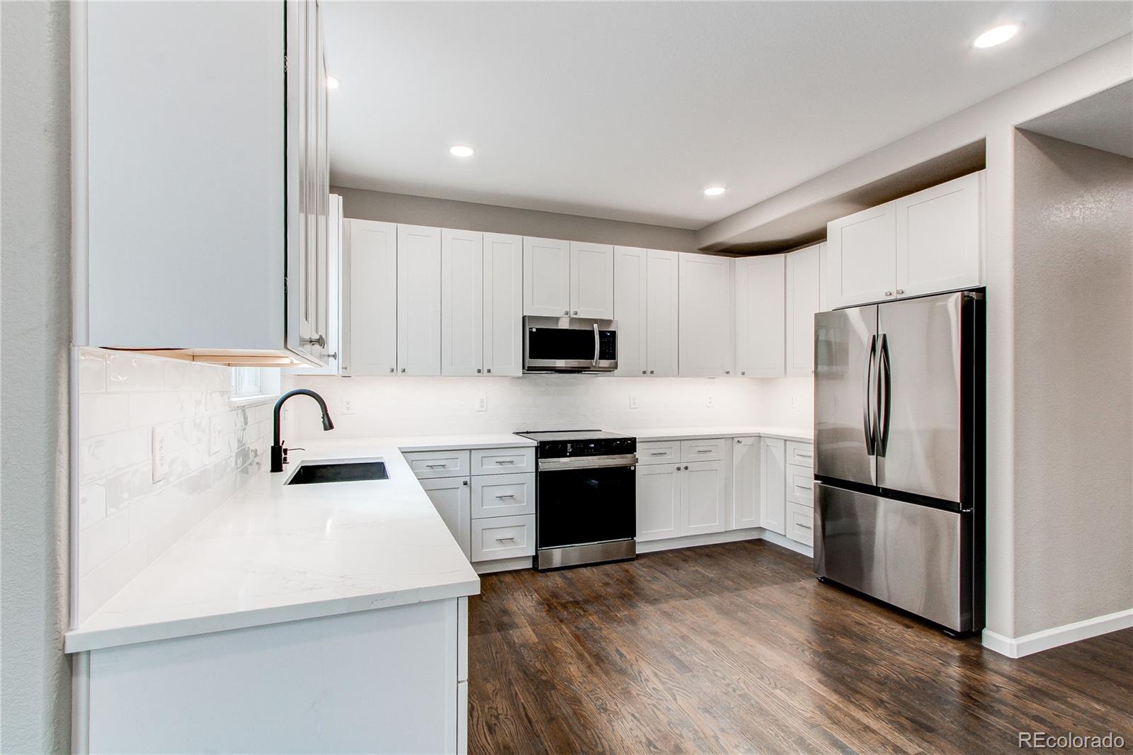 MLS Image #3 for 5597 s buchanan street,aurora, Colorado