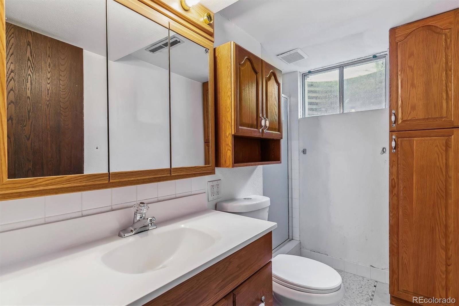 MLS Image #13 for 16588 e 8th avenue,aurora, Colorado