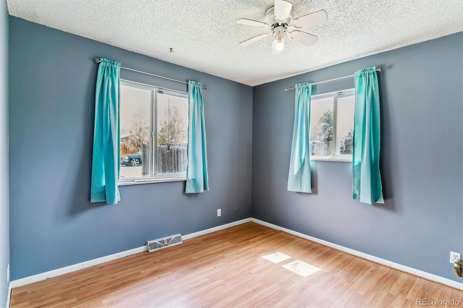 MLS Image #7 for 16588 e 8th avenue,aurora, Colorado