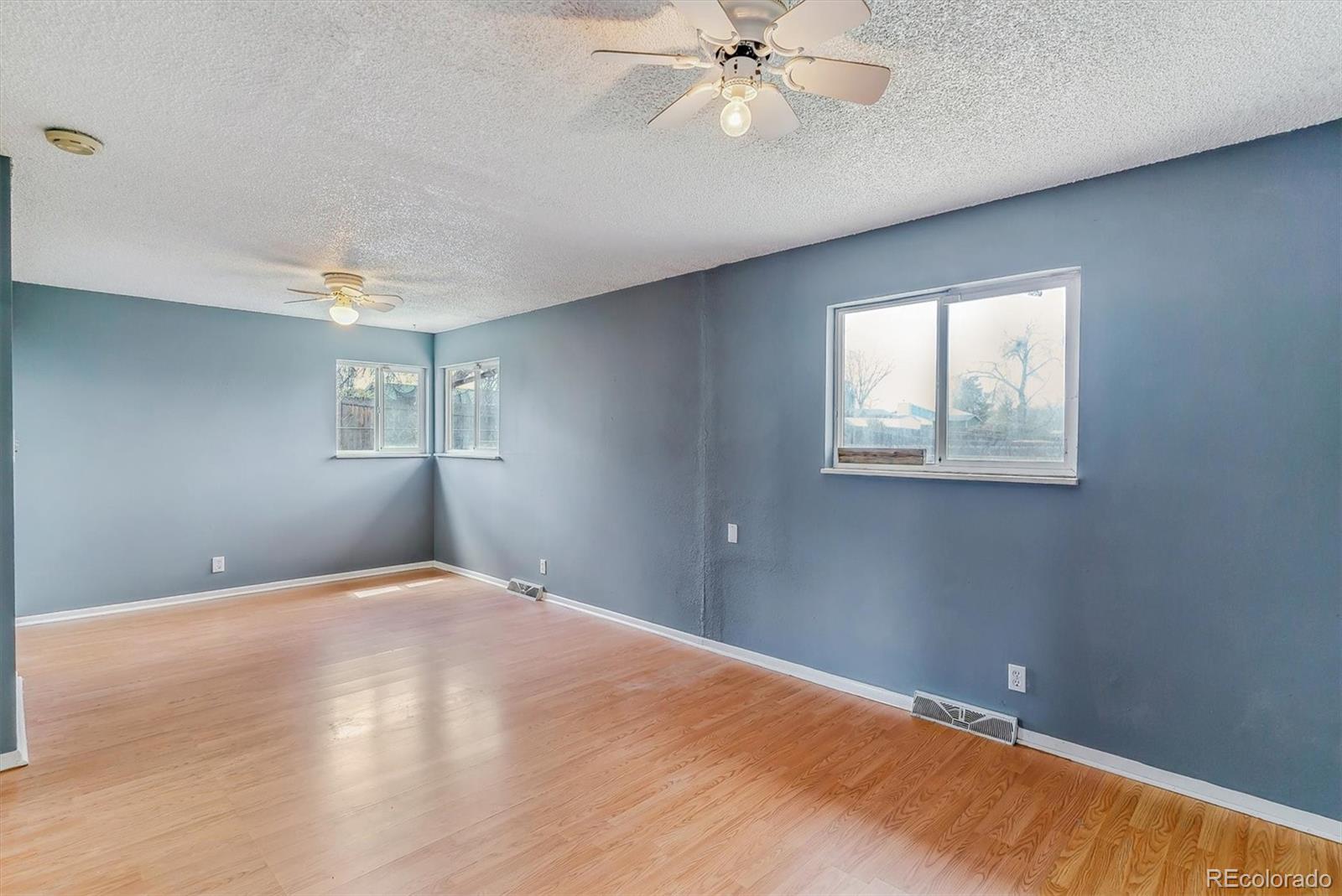 MLS Image #8 for 16588 e 8th avenue,aurora, Colorado