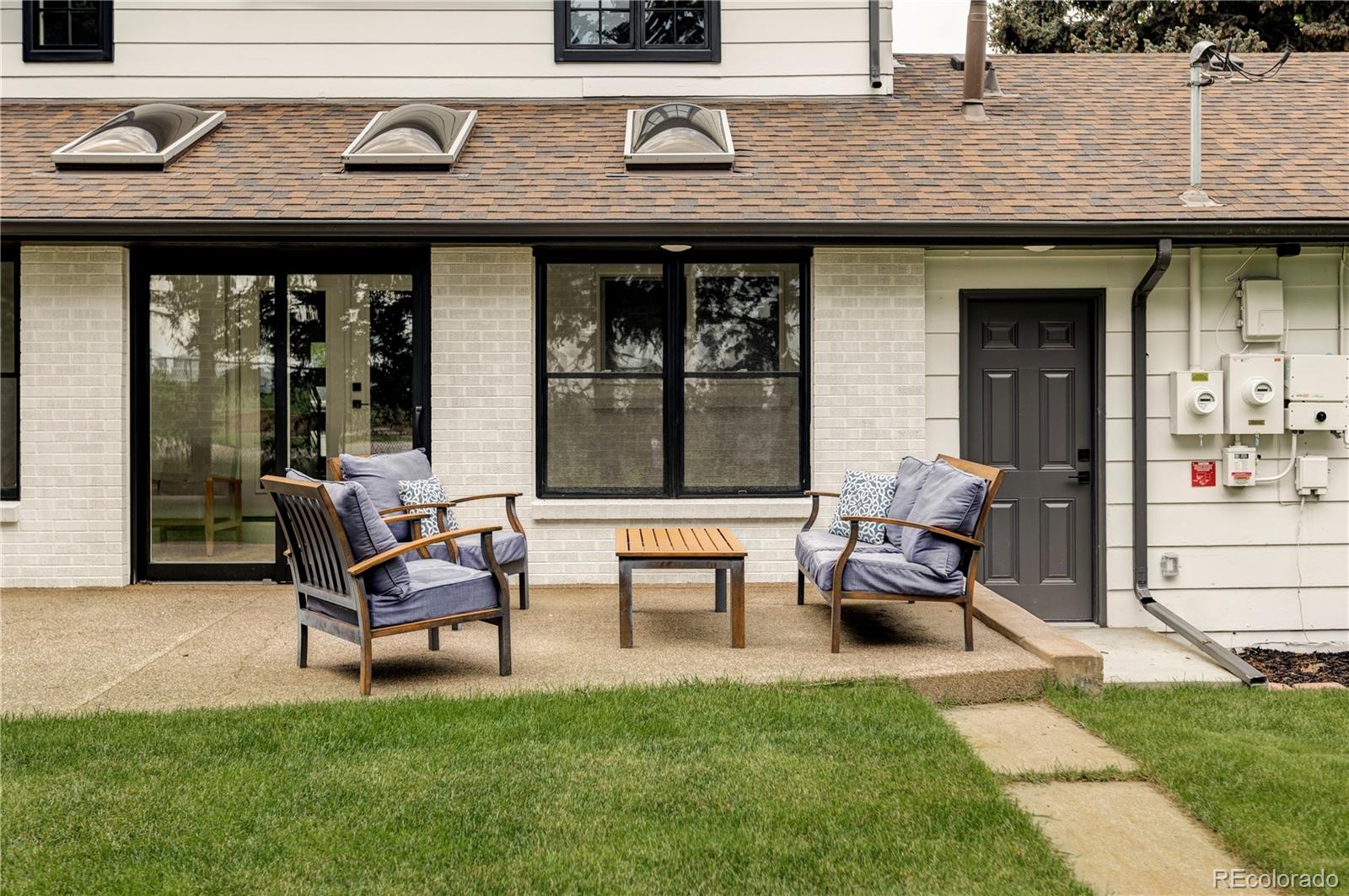MLS Image #39 for 3930 s hillcrest drive,denver, Colorado
