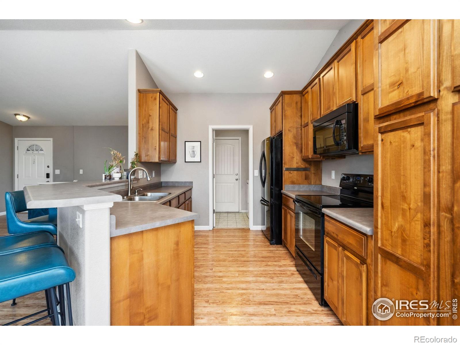 MLS Image #8 for 950  delphinus place,loveland, Colorado