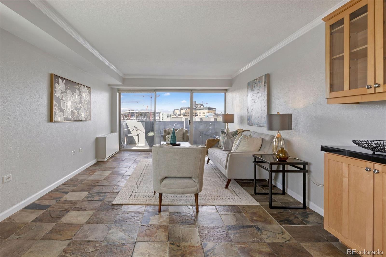 CMA Image for 909 N Logan Street,Denver, Colorado