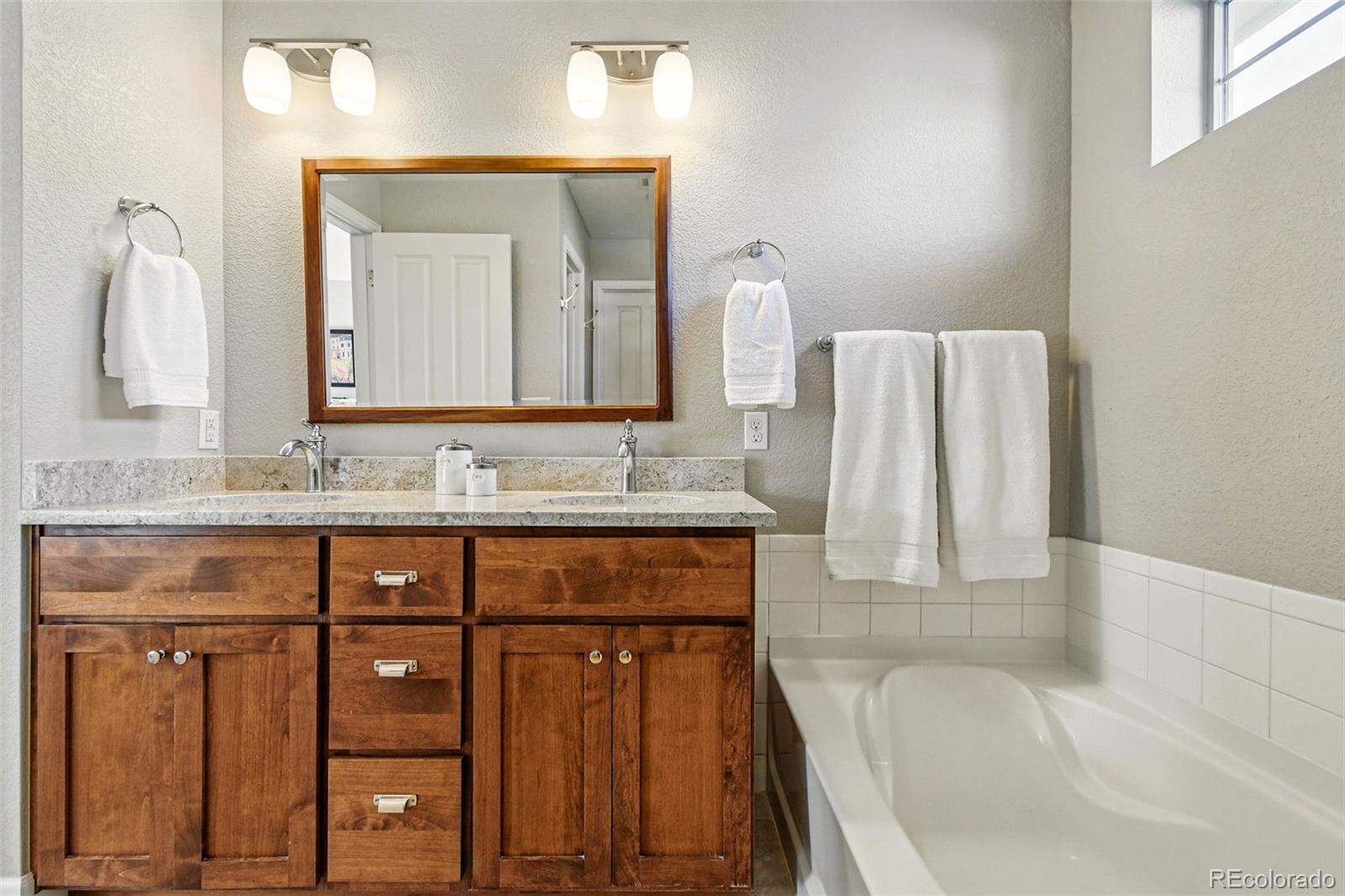 MLS Image #21 for 3240  spruce street,denver, Colorado