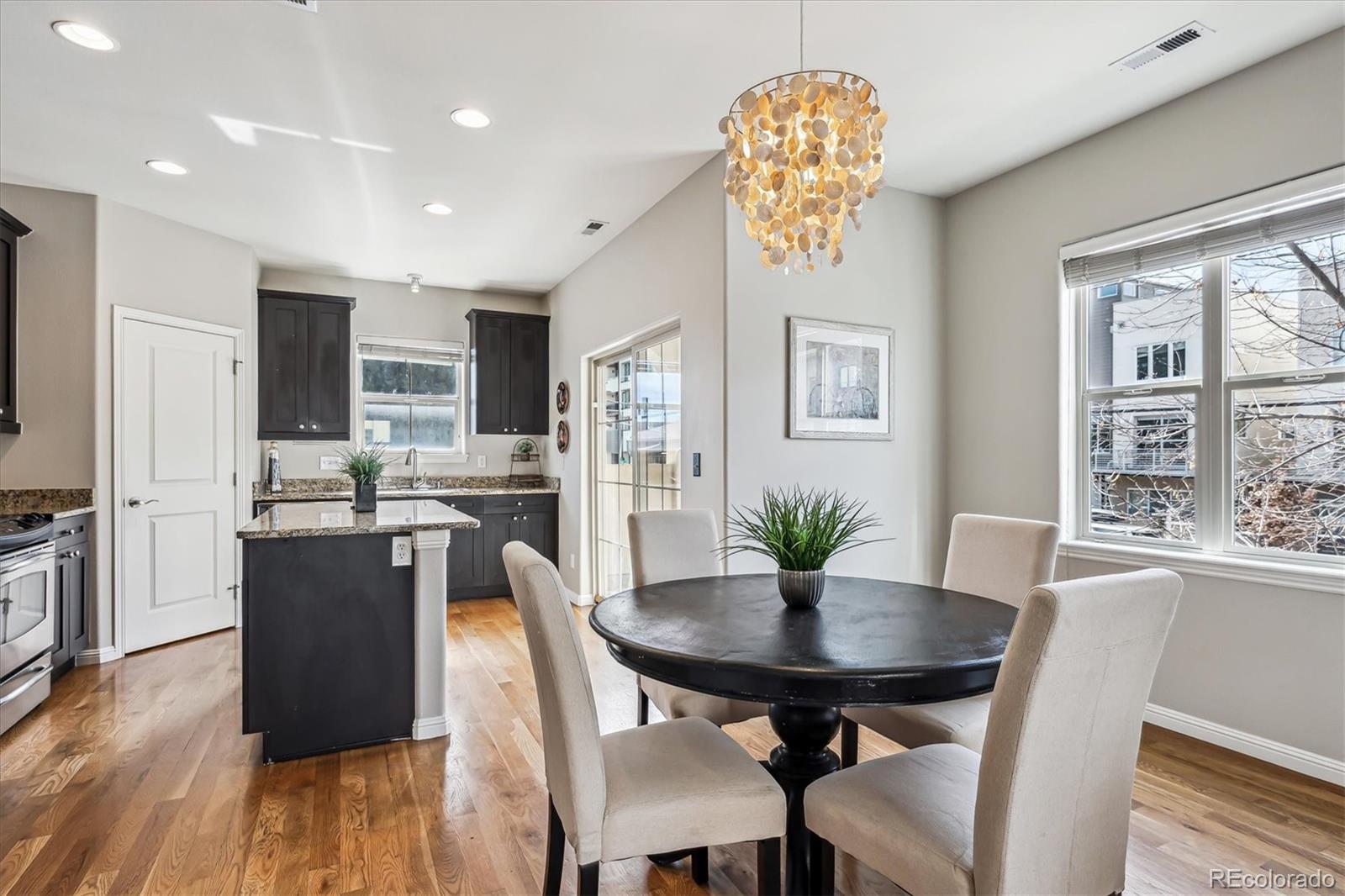 MLS Image #10 for 150 s harrison street,denver, Colorado
