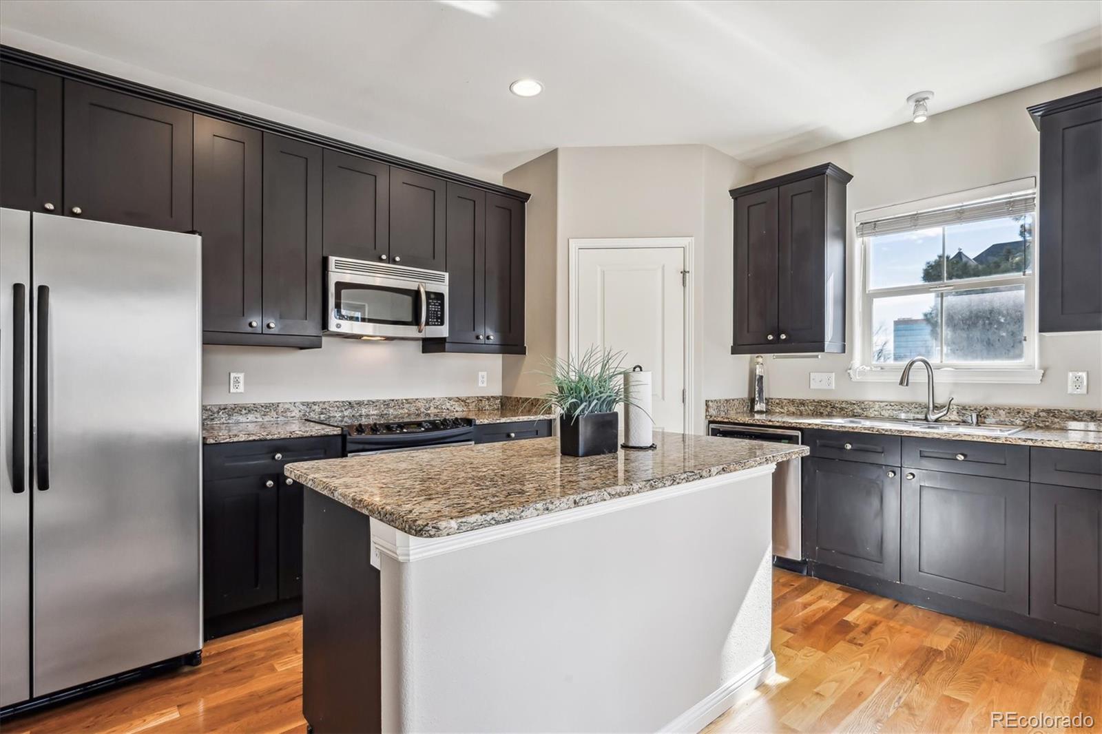 MLS Image #15 for 150 s harrison street,denver, Colorado