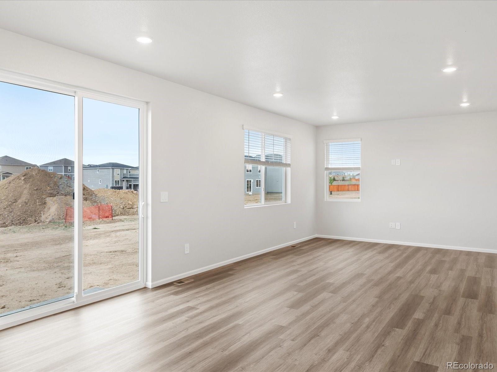 MLS Image #10 for 1028  odessa lake road,severance, Colorado