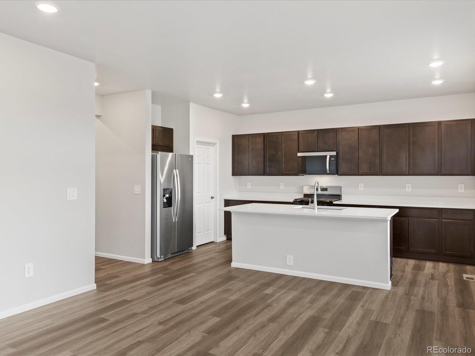 MLS Image #12 for 1028  odessa lake road,severance, Colorado