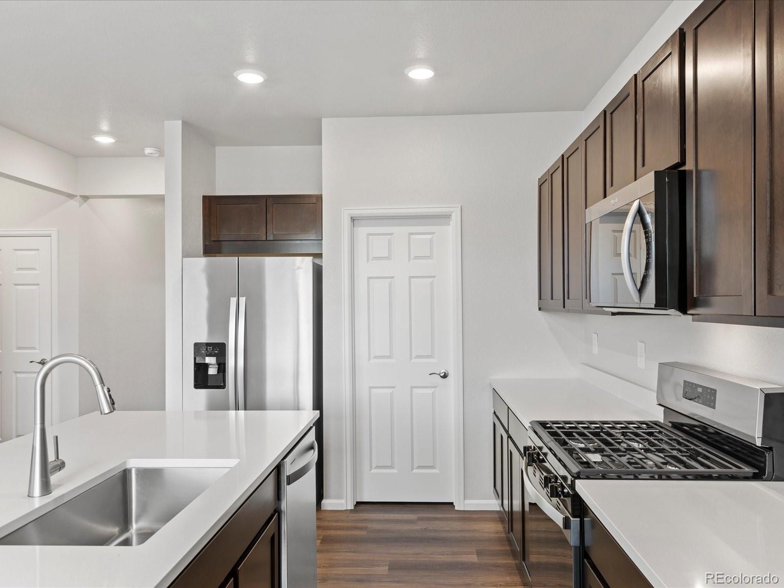 MLS Image #15 for 1028  odessa lake road,severance, Colorado