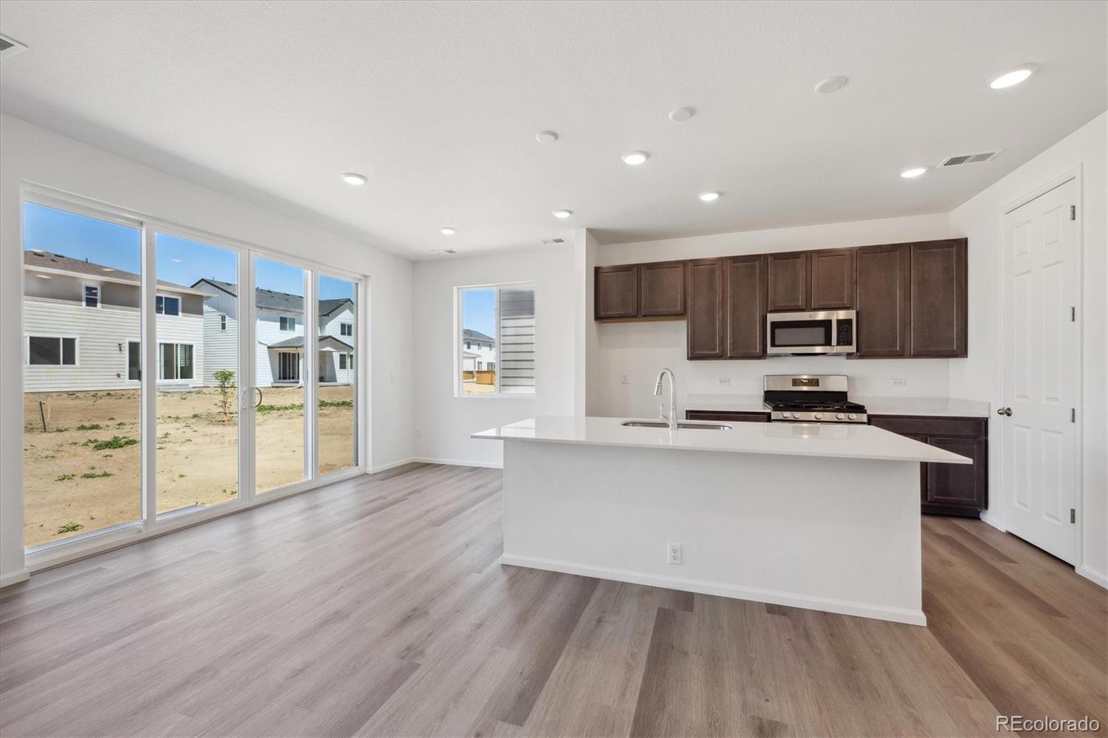MLS Image #4 for 4667  short horn drive,johnstown, Colorado