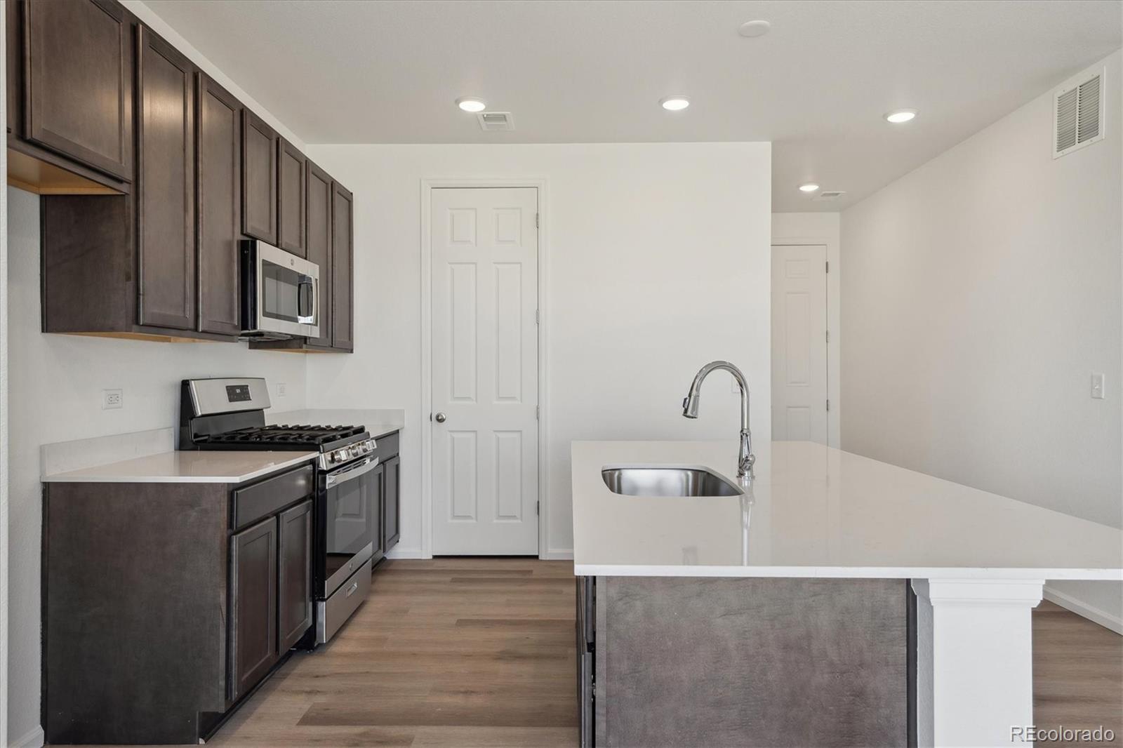 MLS Image #7 for 4667  short horn drive,johnstown, Colorado