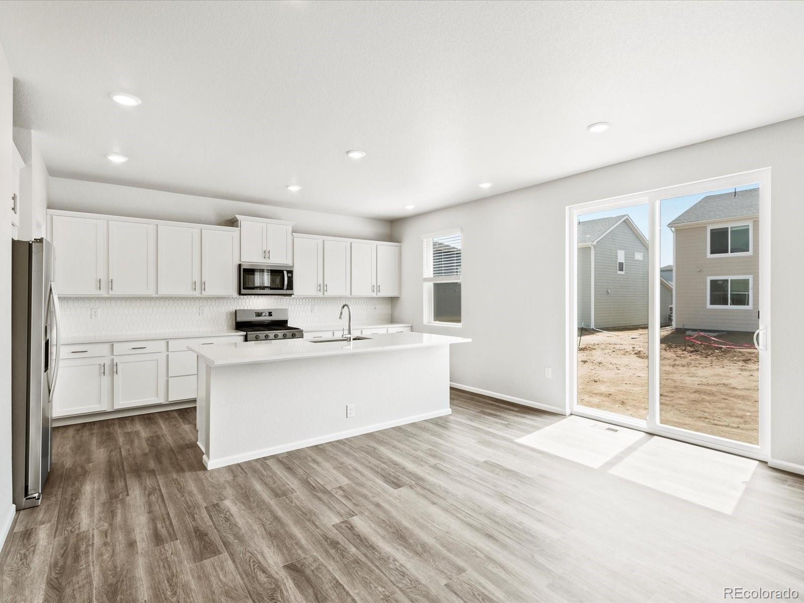 MLS Image #14 for 1131  crystal creek drive,windsor, Colorado