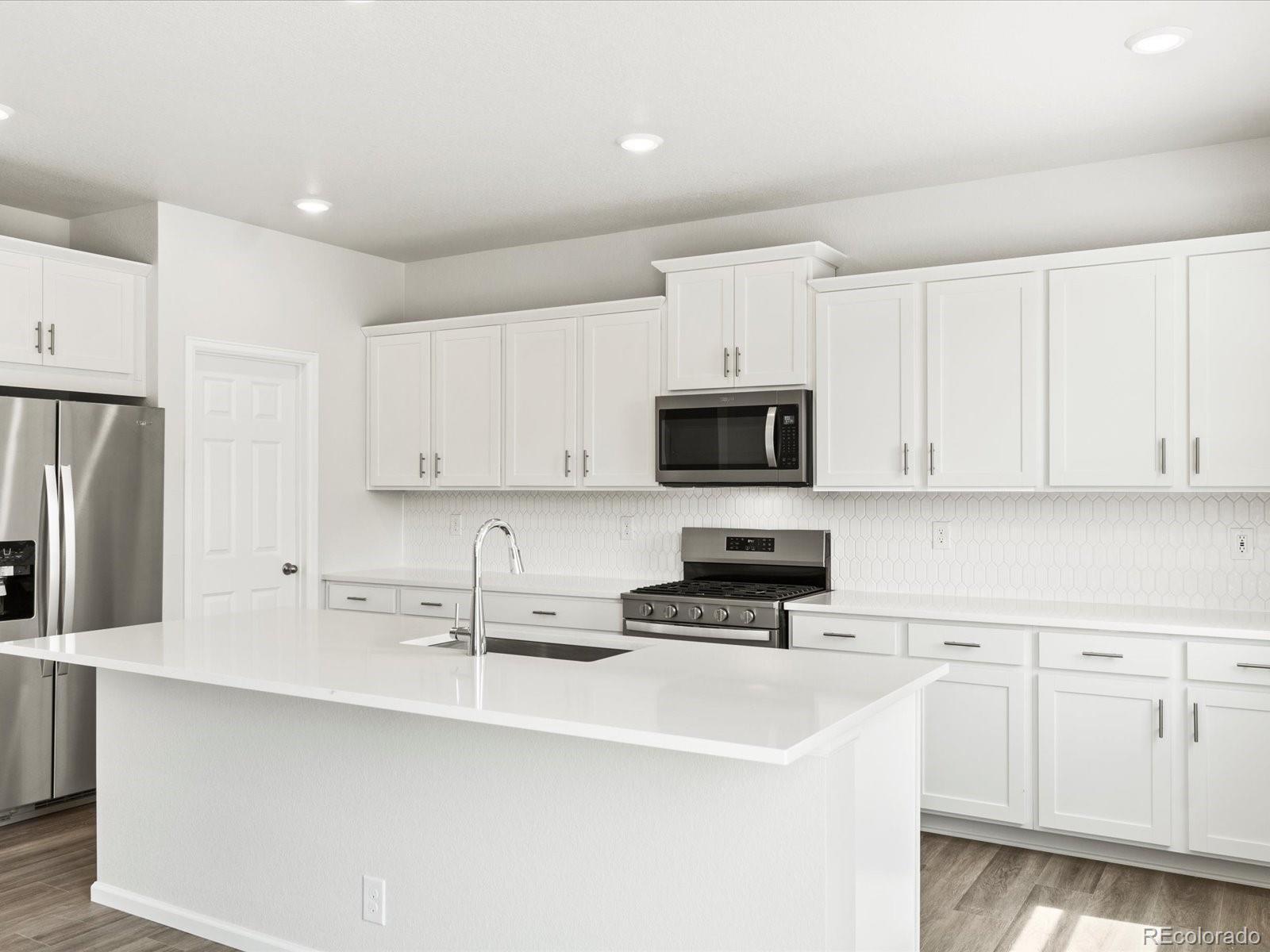 MLS Image #15 for 1131  crystal creek drive,windsor, Colorado