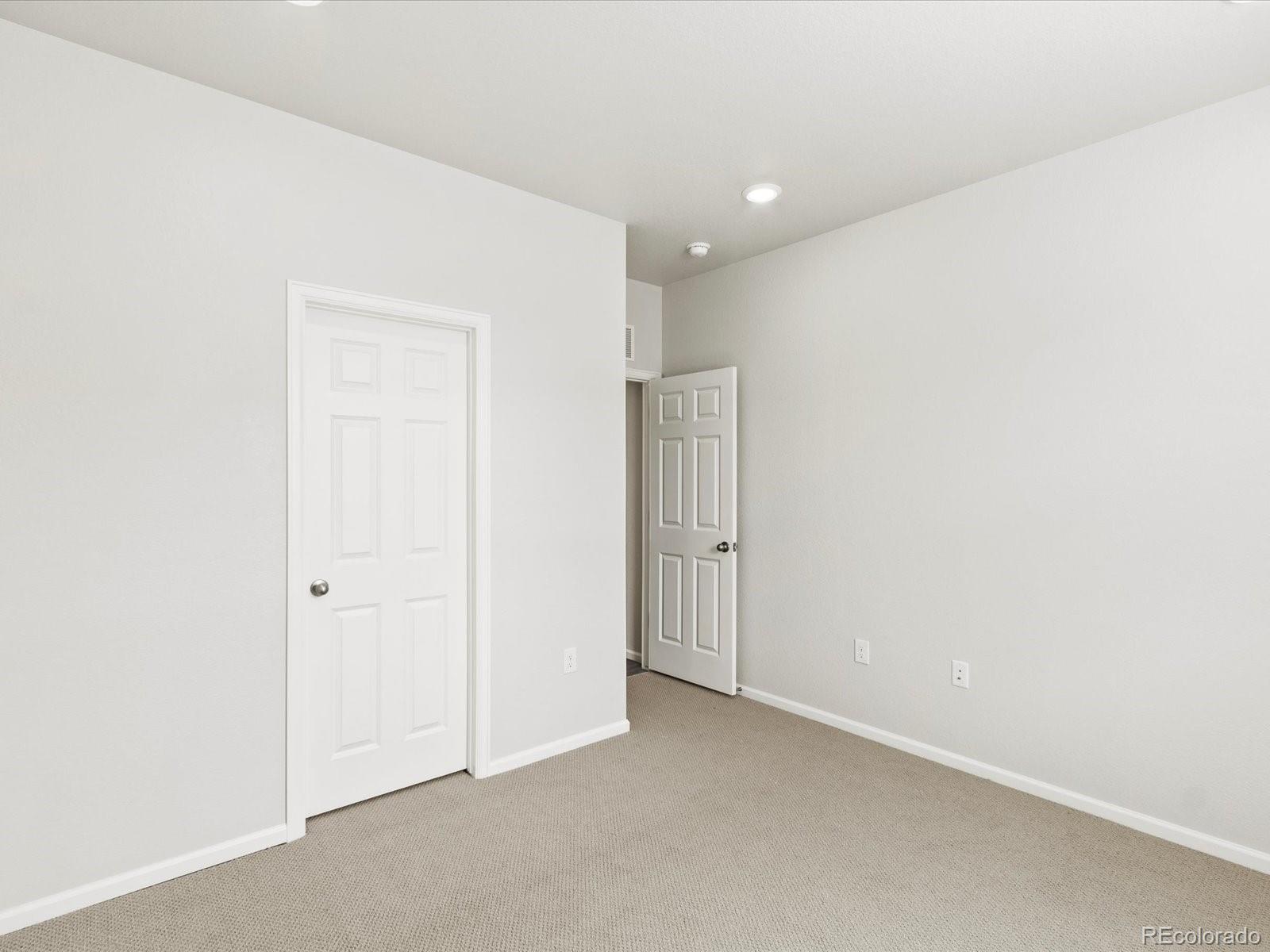 MLS Image #8 for 1131  crystal creek drive,windsor, Colorado