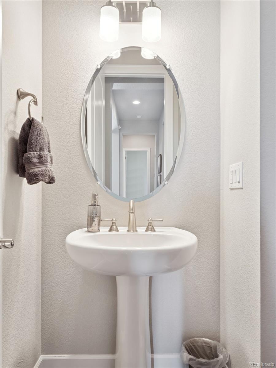 MLS Image #33 for 6970 e lake drive,centennial, Colorado