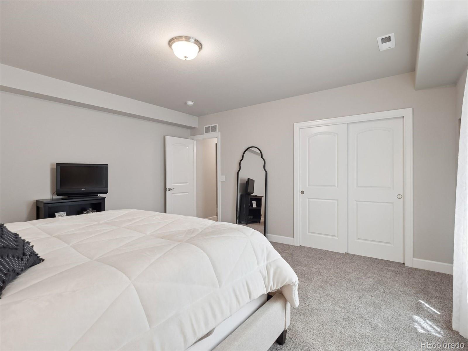 MLS Image #42 for 6970 e lake drive,centennial, Colorado